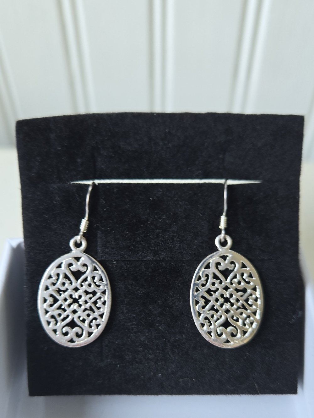 Dainty/Minalmist Silver Filigree Oval Drop Earrings